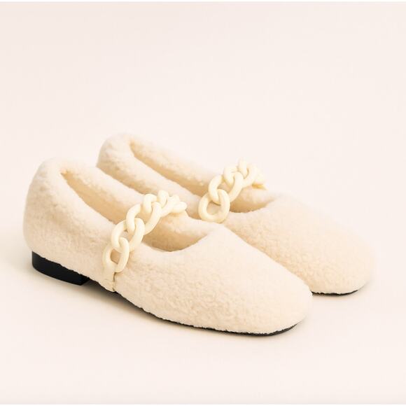 OZLANA Shearling Sherpa Mary Jane Flat Ivory Cream Chain Strap Sz 7 NWOB $275 - Picture 1 of 7